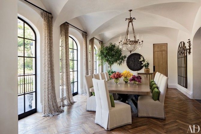 Gisele Bundchen and Tom Brady's Lon Angeles dining room designed by Joan Behnke